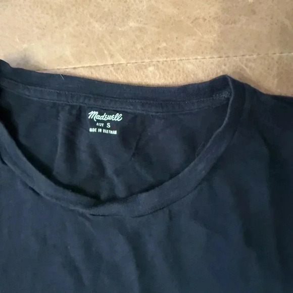 Madewell Black Basic Tee Size Small - Tiny Hole - Picture 2 of 7
